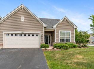 552 Autumn Cir, Pingree Grove, IL 60140