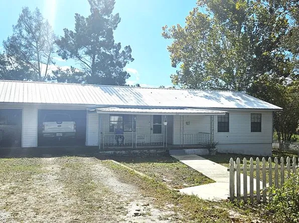 711 NW Avenue C, Carrabelle, FL 32322