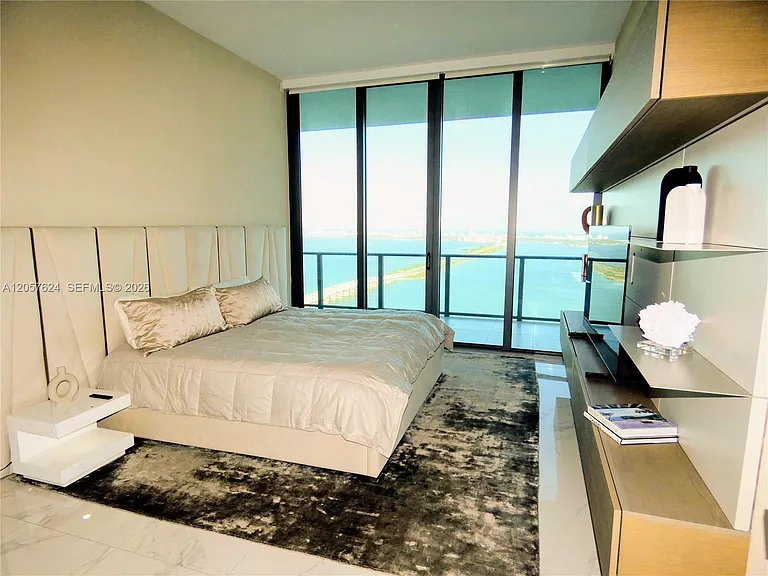 3131 NE 7th Ave #Penthouse 4901 — Photo 38