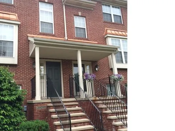 20217 Boardwalk Blvd #1, Southfield, MI 48075