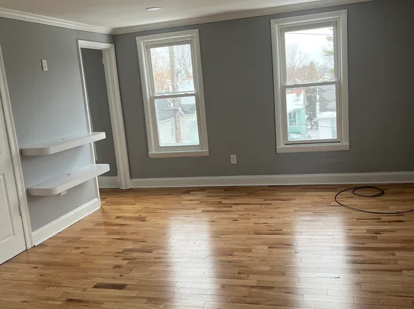 513 Milgate St Floor 3, Utica, NY 13501