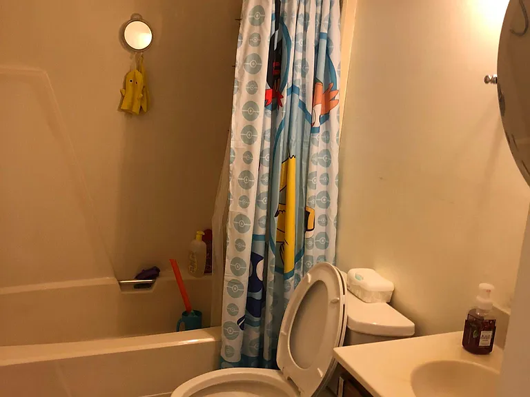 204 Saint Albans Ct — Photo 14