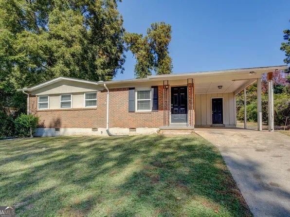 597 Roxbury Dr, Riverdale, GA 30274