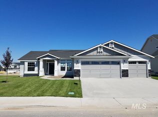 768 W Canyon Crest Dr, Twin Falls, ID 83301