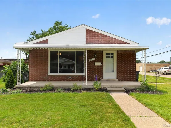 18514 Ray St, Riverview, MI 48193