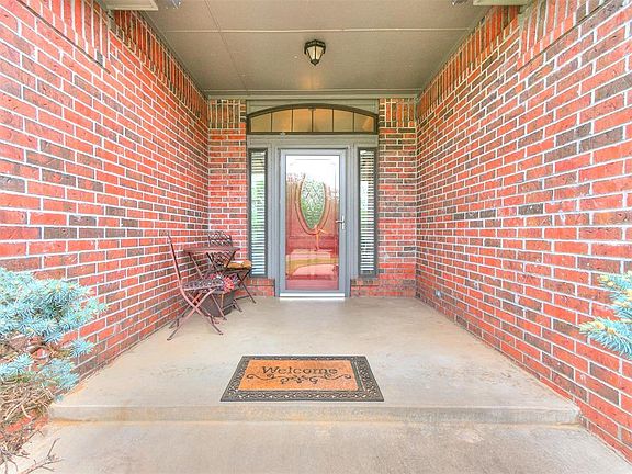 3rd image of 1300 Brixton Rd