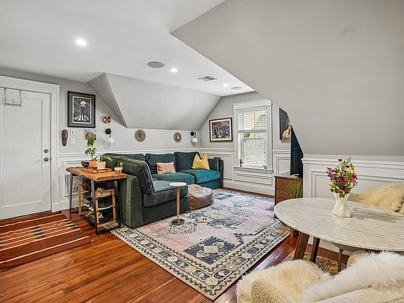 3rd image of 34 Colberg Ave Unit 3