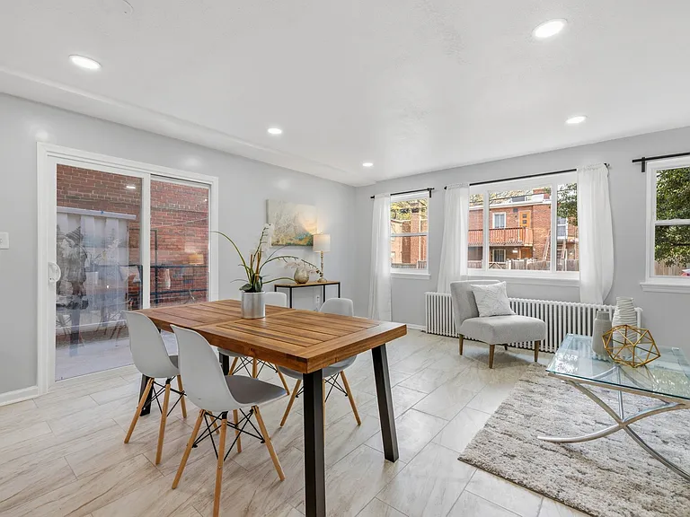 204 Webster St NE #1 — Photo 11