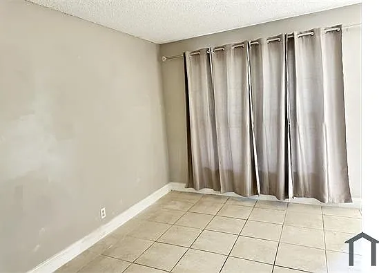 5511 Courtyard Dr — Photo 3