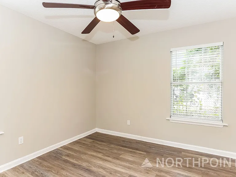 7860 Rondo Ave — Photo 8