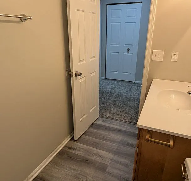 871 Kerns Dr NE — Photo 27