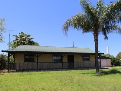 2127 Cardinal Ln, Zapata, TX, 78076