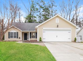701 Walnut Crossing Dr, Whitsett, NC 27377