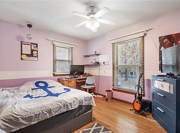 3rd image of 9527 Connell Dr