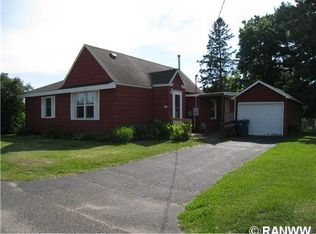 322 S 3rd St, Cameron, WI 54822