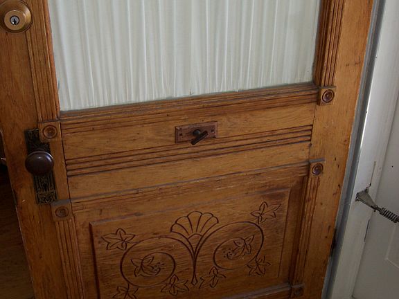 Detail of front door 
