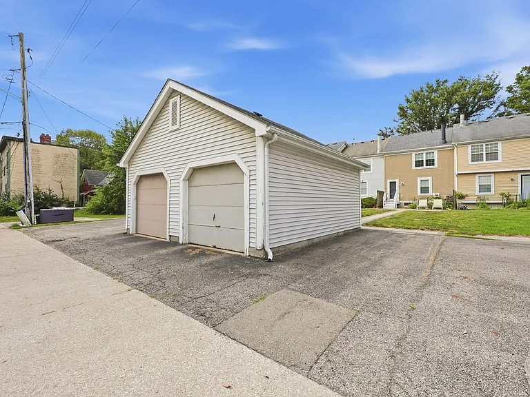 1238 Michigan Ave — Photo 21