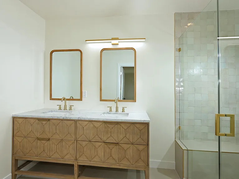 1827 Hill Dr — Photo 11