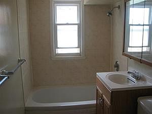 2nd image of 2117 S Nelson St #B