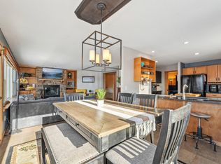 411 Ridge Rd #B, Osceola, WI 54020