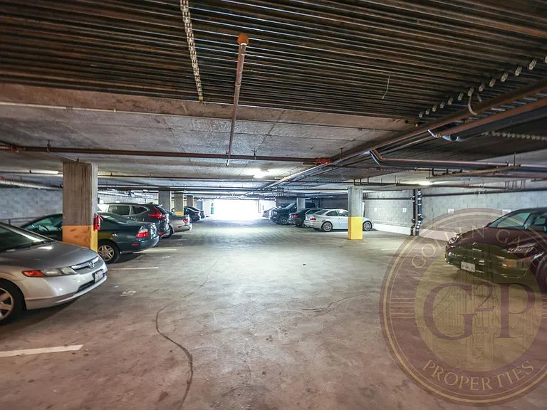 200 Townsend St #1 — Photo 31