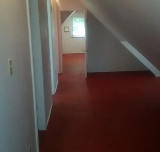 611 E University St — Photo 13