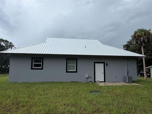 4th image of 612 SE 13TH AVENUE