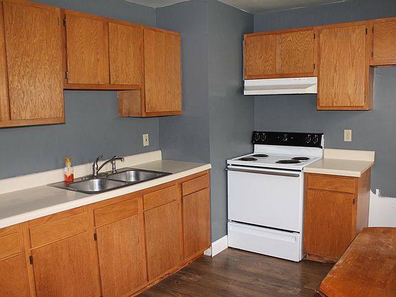 3rd image of 1612 N New York Ave