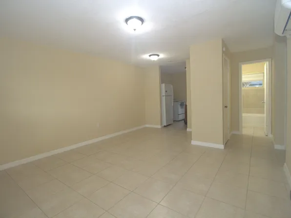 2238 Washington St NE #B, Palm Bay, FL 32905