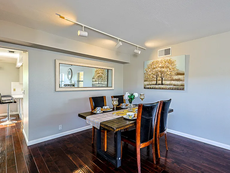 1207 Smith Ave — Photo 7