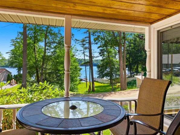 63 Lake Shore Drive, Barnstead, NH 03225