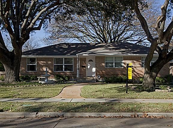 2nd image of 6175 Saratoga Cir