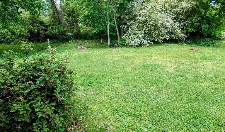 4504 Cemetery St #E — Photo 11