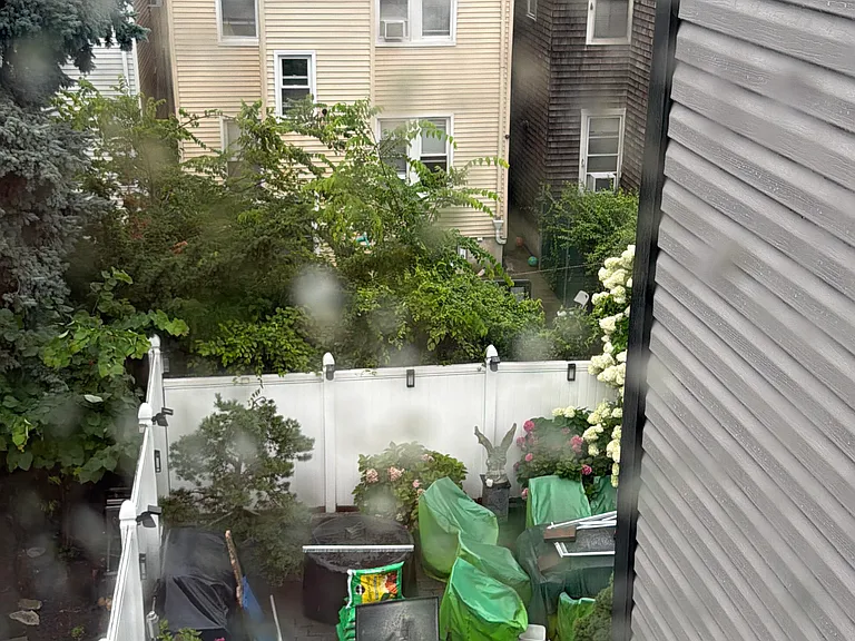 90 Hancock Ave — Photo 8