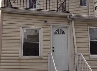 11551 201st St, Saint Albans, NY 11412