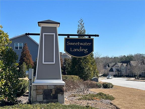 2nd image of 3724 Gardenwick Rd