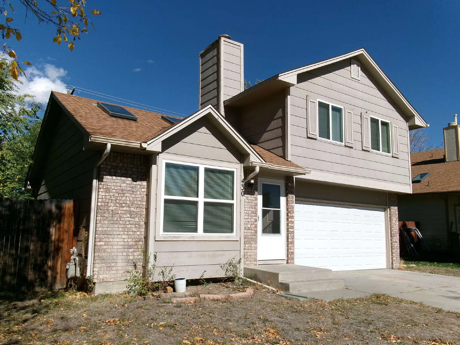3 bed, 1.0 bath, 960 sqft, $1,895 — Photo 2