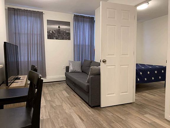 3rd image of 533 9th Ave #5