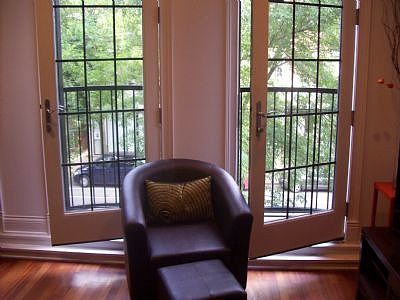 5th image of 2536 N Southport Ave #2