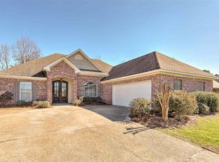 115 Glen Auburn Dr, Clinton, MS 39056