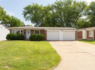 290 Saint Eugene Ln, Florissant, MO