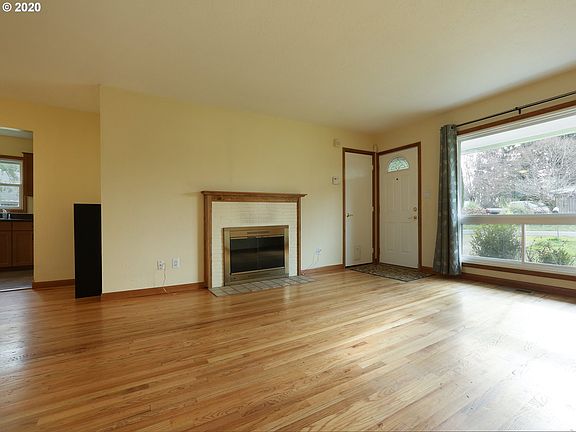 2nd image of 5791 SE Harlene St