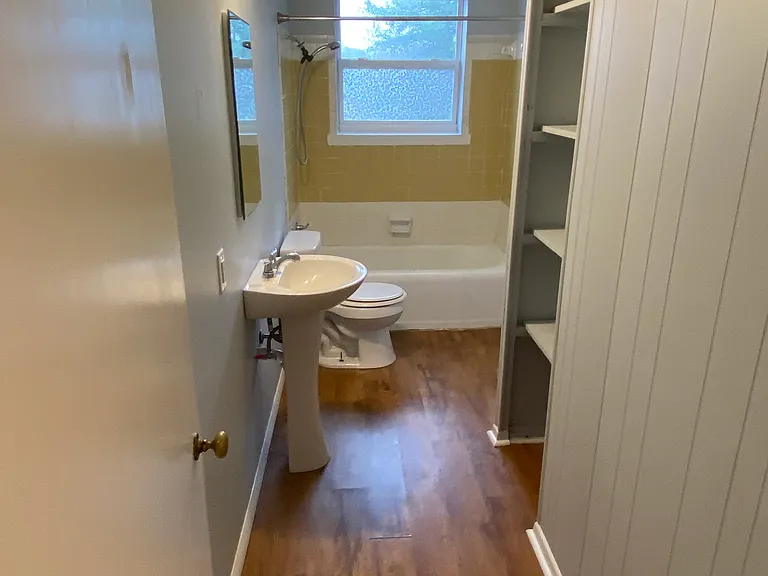 2422 Highland Dr #6 — Photo 5
