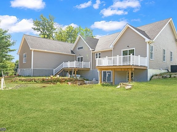 2nd image of 81 Belview Rd