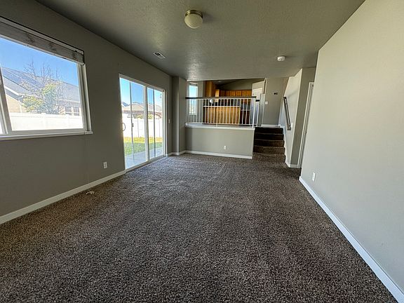 3rd image of 3246 S Calkary Cir