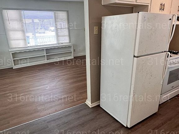 5th image of 1732 N Poplar Ave