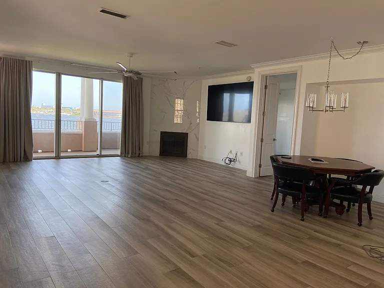 240 Brooks St SE #201-C — Photo 19