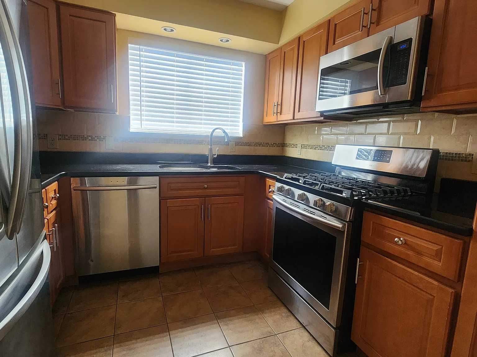 1 bed, 1105 sqft, $2,800 — Photo 4