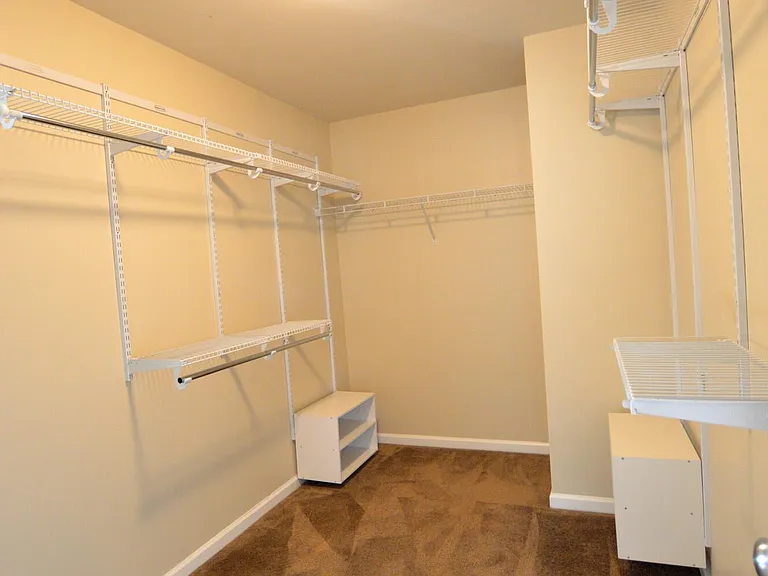919 Stagecoach Dr — Photo 20