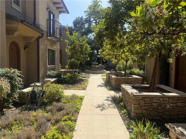 158 S Sierra Madre Blvd, Pasadena, CA 91107